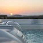 Naxian Life Villa