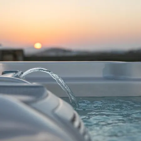 Naxian Life Villa